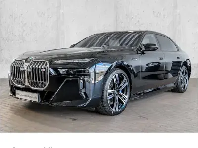 Usata BMW i7 Comfort Edition 484 kW (659 CV) 2023 Nero Berlina