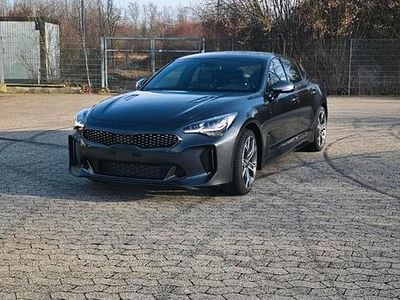 Grau Gebraucht 2018 Kia Stinger GT Kleinwagen | 29.999 € (Superpreis)