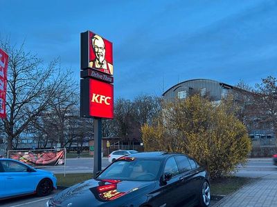 Begagnad BMW 730L M Sport 245 HK (180 kW) 2013 Svart Sedan