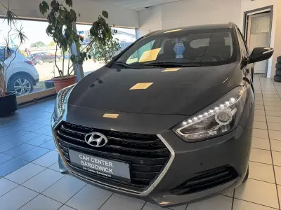 Gebraucht Hyundai i40 Trend 141 PS (103 kW) 2017 Grau Kombi