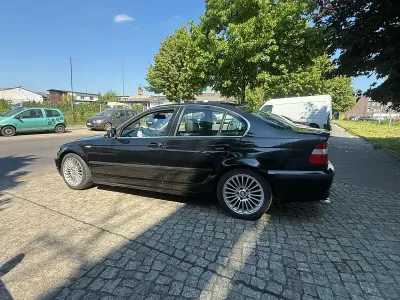 Gebraucht BMW 320 170 PS (125 kW) 2004 Schwarz Limousine