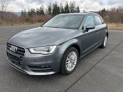 Gebraucht Audi A3 Ambiente 140 PS (102 kW) 2013 Grau Limousine