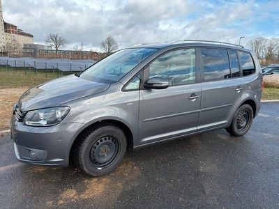 Gebraucht VW Touran Life 105 PS (77 kW) 2013 Grau Van / Kleinbus
