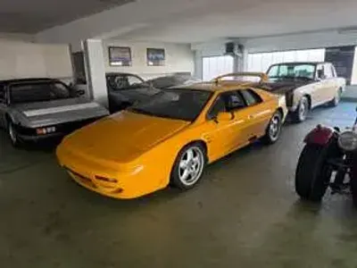 Używany Lotus Esprit 268 KM (197 kW) 1994 Żółty Coupe