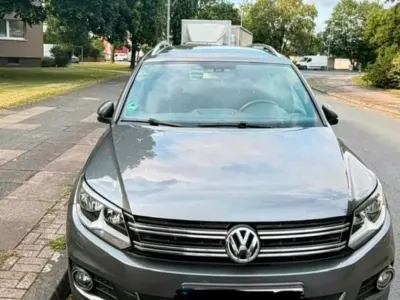 Gebraucht VW Tiguan 160 PS (117 kW) 2015 Grau SUV