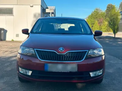 Gebraucht Skoda Rapid 86 PS (63 kW) 2014 Rot Kleinwagen