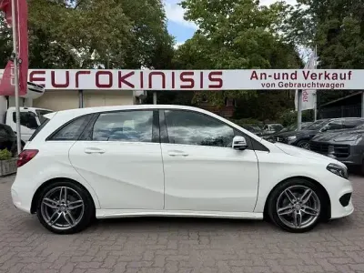 Gebraucht Mercedes B200 AMG 156 PS (114 kW) 2016 Calcitweiss/zirrusweiss Van / Kleinbus