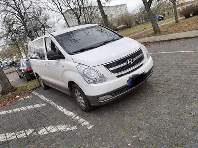 Hyundai H-1