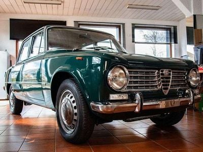 Grün Gebraucht 1966 Alfa Romeo Giulia Ti Limousine | 25.900 €