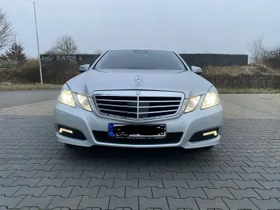 Gebraucht Mercedes E220 231 PS (169 kW) 2010 Limousine