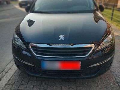 Gebraucht Peugeot 308 SW 120 PS (88 kW) 2015 Kombi