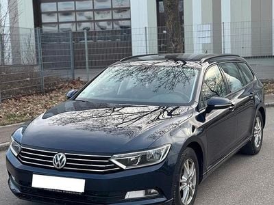 Gebraucht VW Passat 120 PS (88 kW) 2016 Blau Kombi
