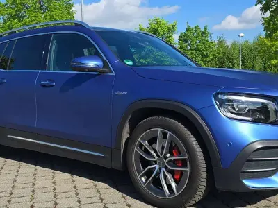 Gebraucht Mercedes GLB35 AMG 306 PS (225 kW) 2023 Blau SUV
