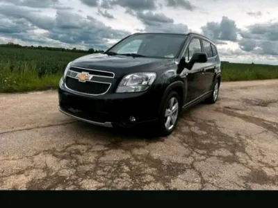 Gebraucht Chevrolet Orlando 141 PS (103 kW) 2011 Schwarz Van / Kleinbus