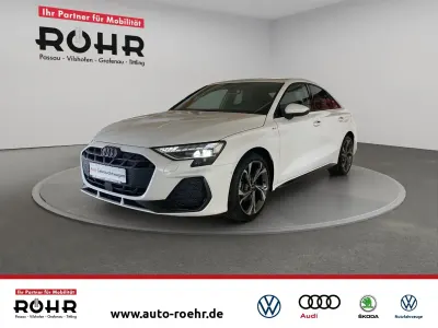 Gebraucht Audi A3 S-Line 116 PS (85 kW) 2025 Gletscherweiß metallic Limousine