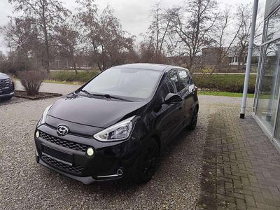 Gebraucht Hyundai i10 Style 87 PS (63 kW) 2018 Phantom black. Kleinwagen