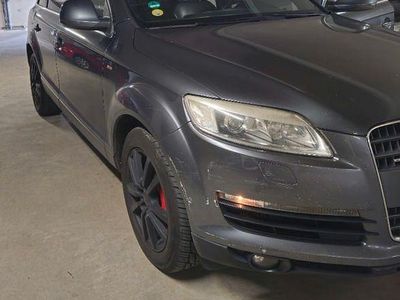 Second-hand Audi Q7 Sport 239 CP (175 kW) 2006 Gri SUV