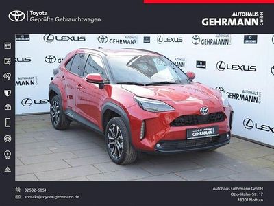 Neu Toyota Yaris Cross 131 PS (96 kW) 2026 Rot SUV