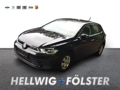 Gebraucht VW Polo Basis 80 PS (58 kW) 2022 Deep black perleffekt Kleinwagen