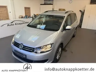 Gebraucht VW Sharan Comfortline 150 PS (110 kW) 2013 Silber Van / Kleinbus