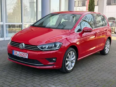 Gebraucht VW Golf Sportsvan Highline 150 PS (110 kW) 2015 Tornadorot Van / Kleinbus