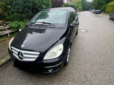 Mercedes B150