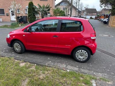 Gebraucht VW Fox 55 PS (40 kW) 2009 Rot Kleinwagen