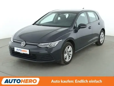 Gebraucht VW Golf VIII Life 110 PS (80 kW) 2020 Grau Limousine