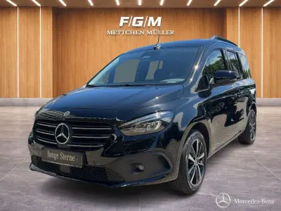 Gebraucht Mercedes T180 Progressive 131 PS (96 kW) 2024 Loparitschwarz Van / Kleinbus