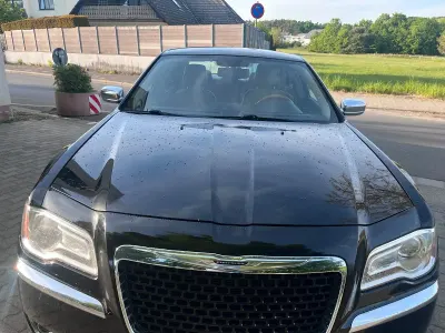 Gebraucht Chrysler 300C 367 PS (269 kW) 2013 Schwarz Limousine