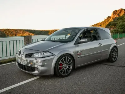 Occasion Renault Mégane R.S. 224 ch (164 kW) 2007 Argent