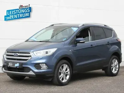 Gebraucht Ford Kuga Titanium 150 PS (110 kW) 2019 Blau metallic SUV