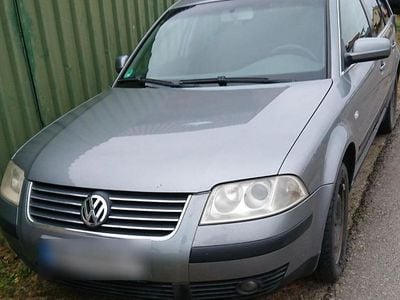 Gebraucht VW Passat 130 PS (95 kW) 2002 Grau Kombi