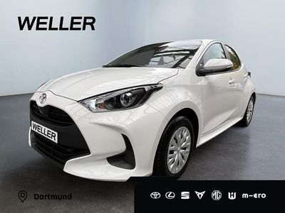 Neu Toyota Yaris Hybrid 116 PS (85 kW) 2025 Weiss Kleinwagen