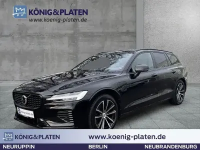 Używany Volvo V60 Ultimate 335 KM (246 kW) 2023 Czarny Kombi