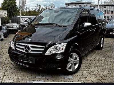Schwarz Gebraucht 2011 Mercedes Viano Van / Kleinbus | 15.500 € (Fairer Preis)