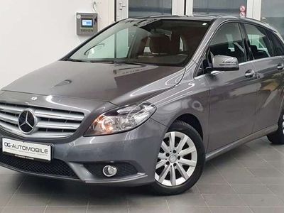 gebraucht Mercedes B180 Automatik 7G*NAVI*TEMPOMAT*PDC*SHZ*ALU