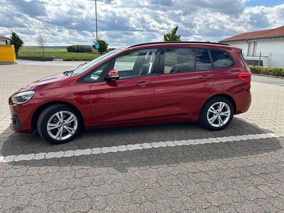 Gebraucht BMW 218 Gran Tourer Sport Line 140 PS (102 kW) 2018 Rot Van / Kleinbus