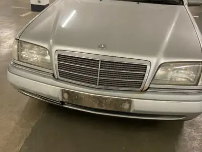 Gebraucht Mercedes C180 Classic 122 PS (89 kW) 1994 Grau Limousine