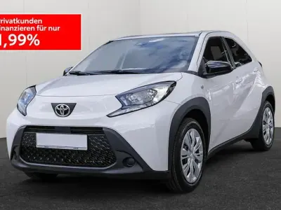 Neu Toyota Aygo X Business Edition 72 PS (52 kW) 2025 Weiß SUV