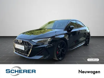 Neu Audi RS3 Advanced 400 PS (294 kW) 2026 Mythosschwarz metallic (metallic) Limousine