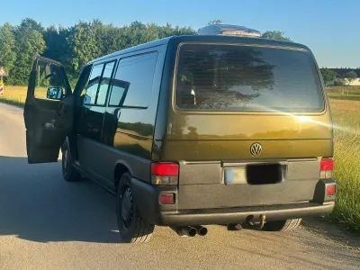 Gebraucht VW T4 102 PS (75 kW) 2001 Andere farben Van