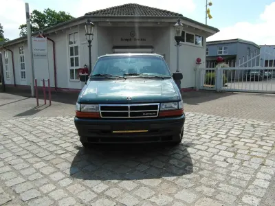 Gebraucht Chrysler Voyager 150 PS (110 kW) 1993 Grün Van / Kleinbus
