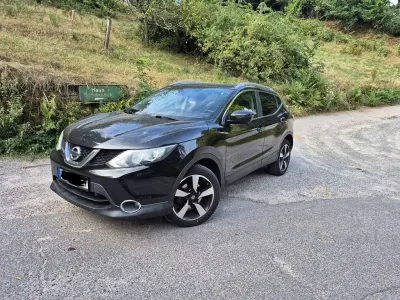 Gebraucht Nissan Qashqai Tekna 116 PS (85 kW) 2016 Schwarz SUV
