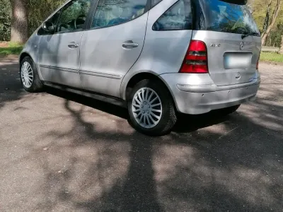 Gebraucht Mercedes A170 Avantgarde 95 PS (69 kW) 2002 Silber Kleinwagen