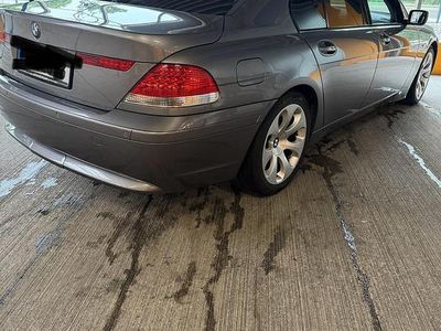 BMW 730