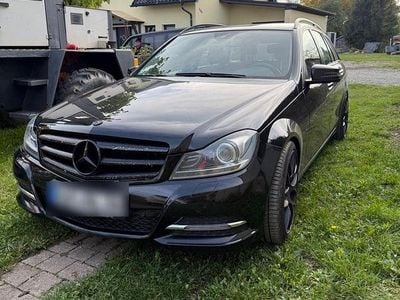 Schwarz Gebraucht 2012 Mercedes C200 Limousine | 4.800 € (Guter Preis)