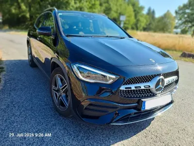 Gebraucht Mercedes GLA200 AMG line 163 PS (119 kW) 2022 Schwarz SUV