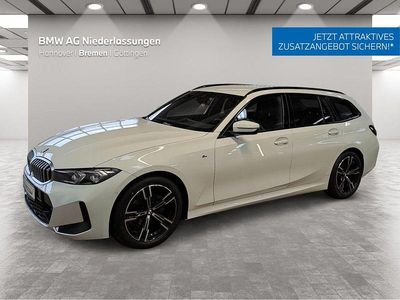 Weiß Gebraucht 2024 BMW 318 Comfort Edition Kombi | 36.900 € (Fairer Preis)