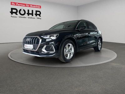 Mythosschwarz metallic Gebraucht 2025 Audi Q3 Advanced SUV | 37.340 € (Guter Preis)